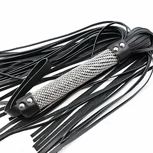 שוט זנבות עם ידית כסופה | Silver Handle BDSM Whip שוט זנבות עם ידית כסופה | Silver Handle BDSM Whip