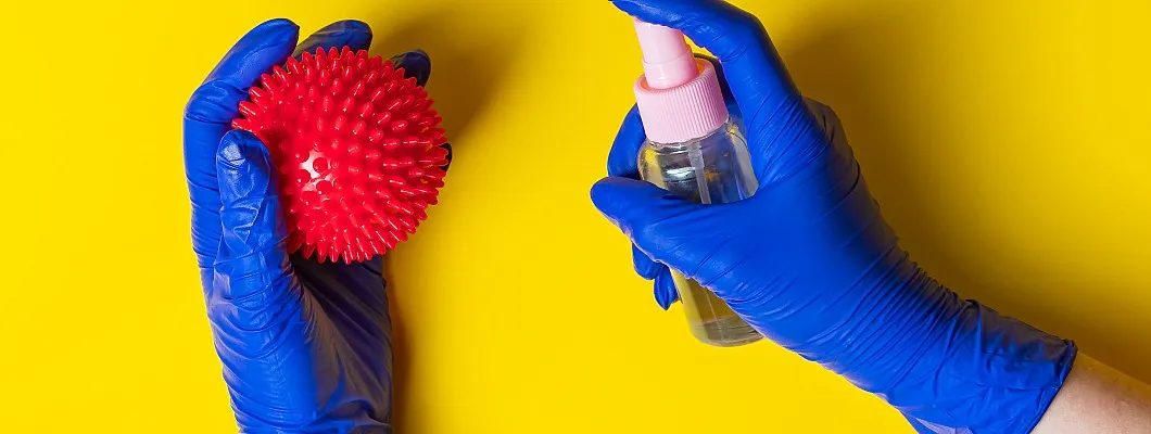 ניקוי וחיטוי צעצועים מבוגרים | היגיינה, אחסון ו־IPX