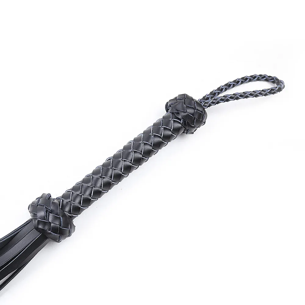 שוט עור לשליטה מדויקת | Master Whip