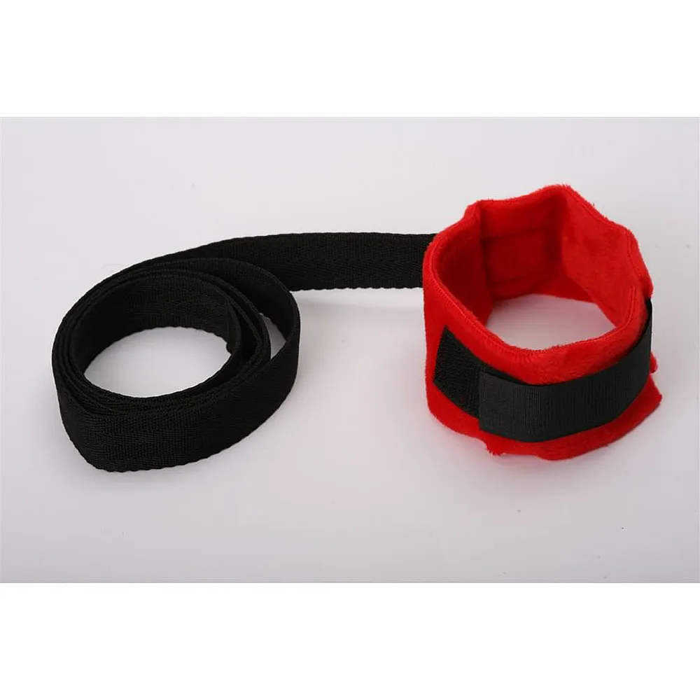 ערכת שעבוד אדומה לאוהבים | Lover's Prisoner Kit