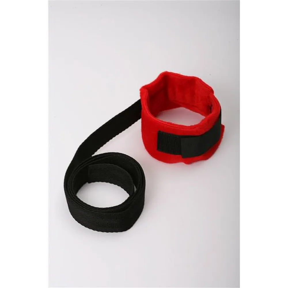 ערכת שעבוד אדומה לאוהבים | Lover's Prisoner Kit