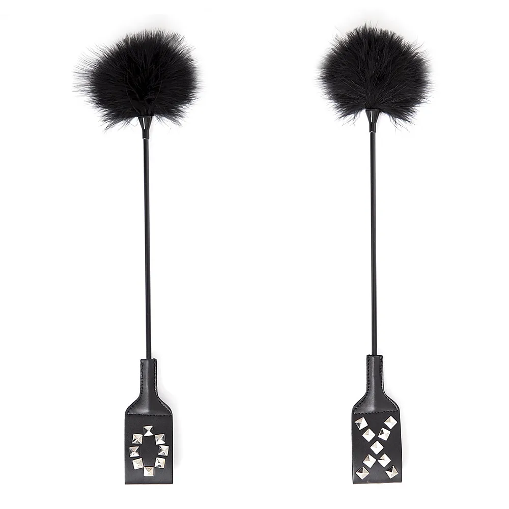 נוצה וקרופ עם ניטים | Feather Crop