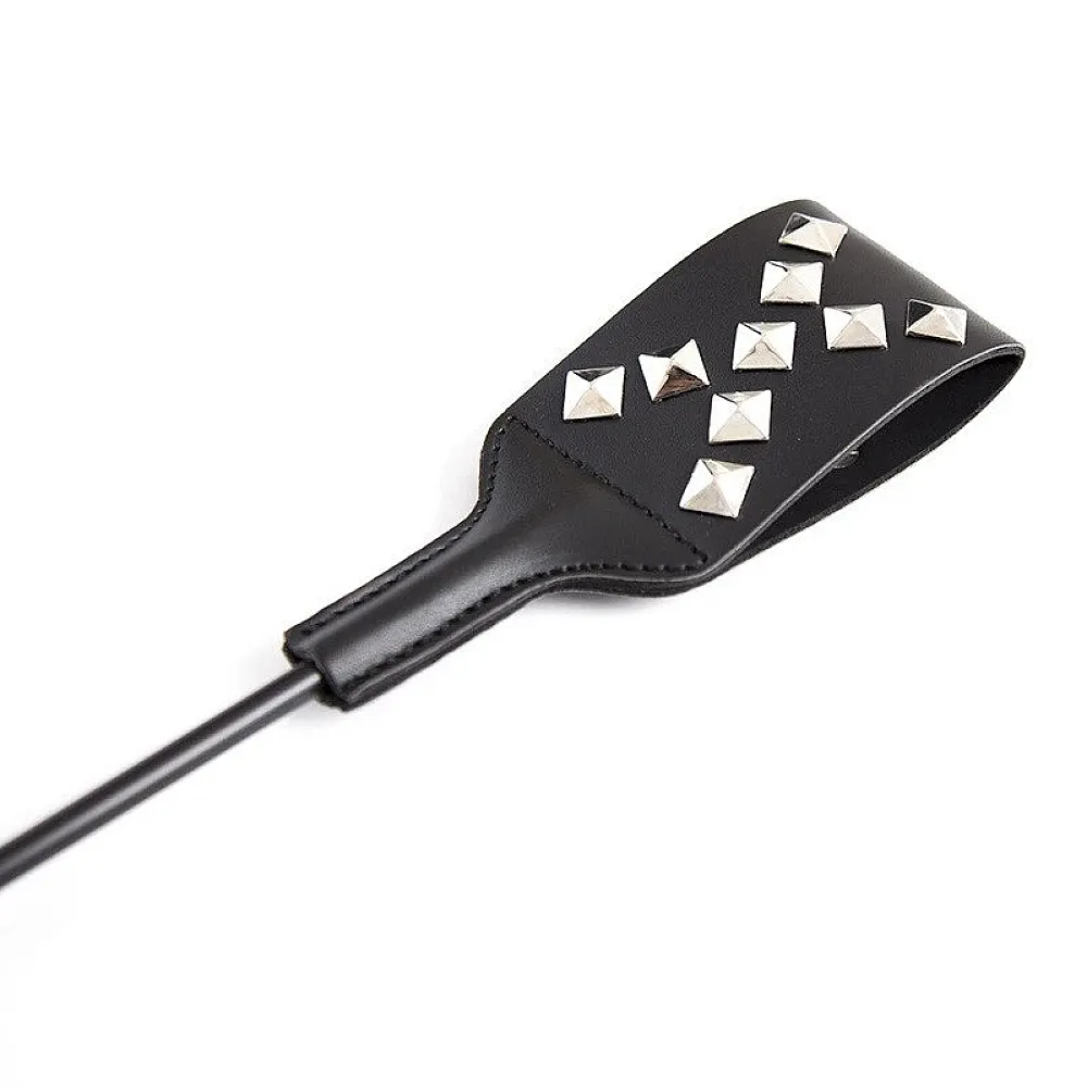 נוצה וקרופ עם ניטים | Feather Crop