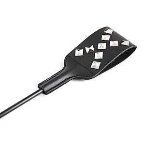 נוצה וקרופ עם ניטים | Feather Crop