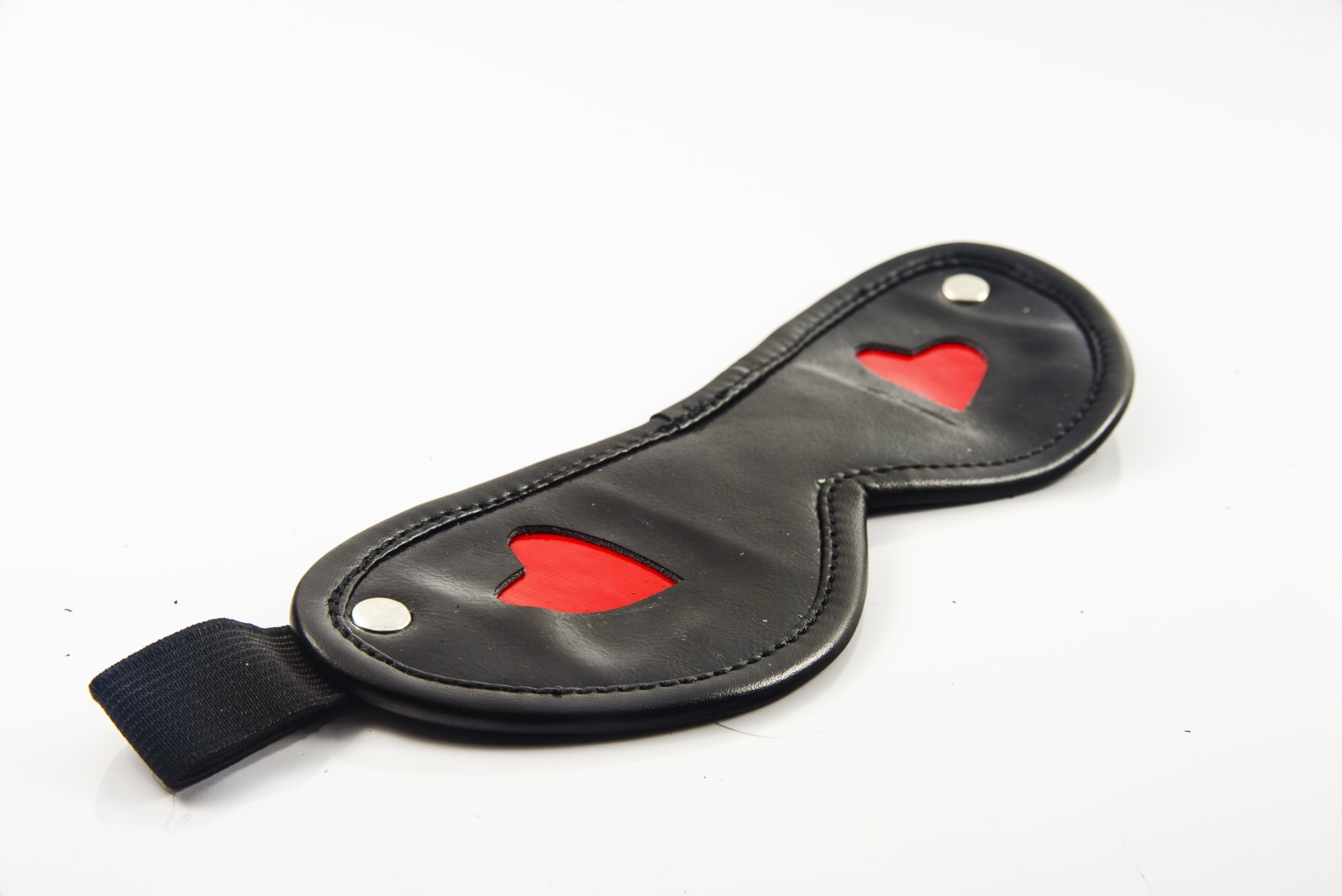 מסכת עיניים בעיצוב לבבות | Heart Eye Mask