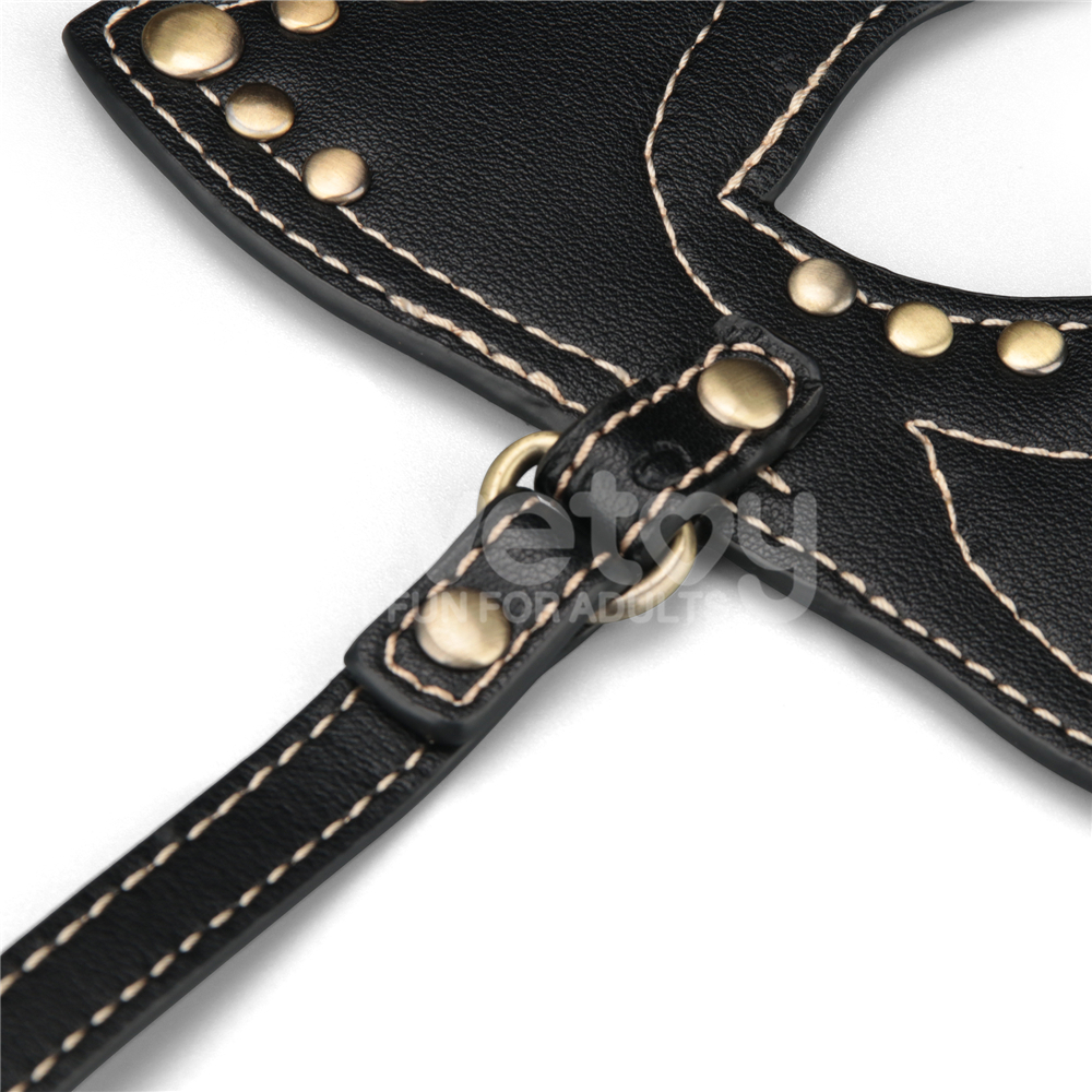 מסכת חתול יוקרתית שחורה מעור סינתטי | Rebellion